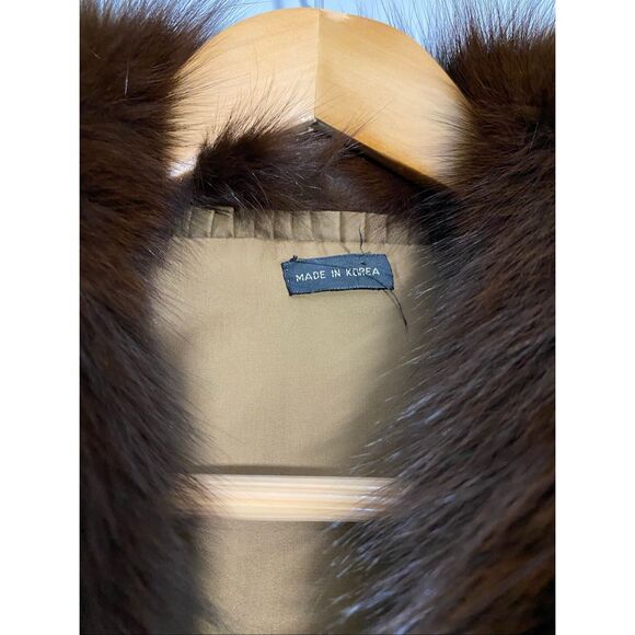 Demi buff mink jacket with fox collar. - Picture 6 of 8